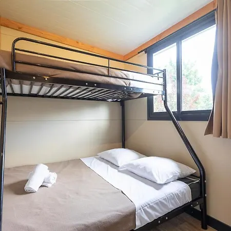 Campsite Huttopia De
