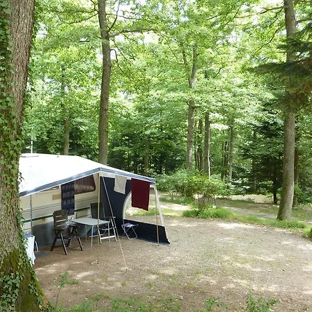 キャンプ場 Huttopia De 3*